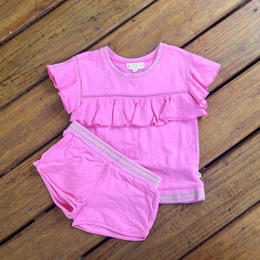 EGG shorts set